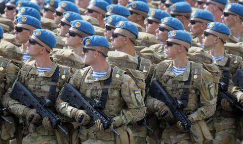 Украйна показа бойна мощ на националния си празник (ВИДЕО+СНИМКИ) - 1