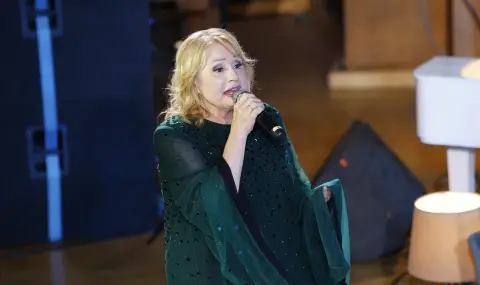 Тони Димитрова призова от сцената: Деца, не бъдете жестоки  - 1