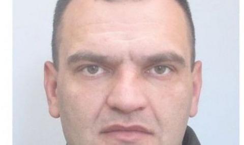 Полицията издирва мъж, избягал от Карлуково - 1