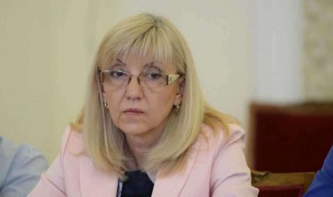 Петя Аврамова нападна Комитова - 1