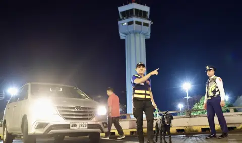 Двама загинаха при автомобилна катастрофа на летището в Манила  - 1