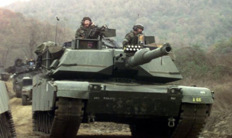 Могъщият американски танк M-1 Abrams срещу руския T-90: Кой е по-добрият? - 1