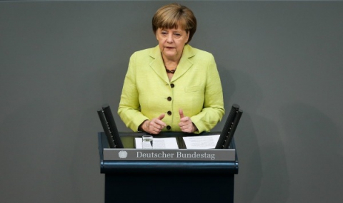 Меркел попари Русия за Г8, а Украйна за ЕС - 1
