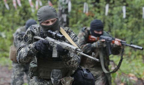 Украйна демилитаризира шестима руски командири (ВИДЕО) - 1