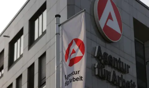 German companies to cut nearly 150,000 jobs  - 1