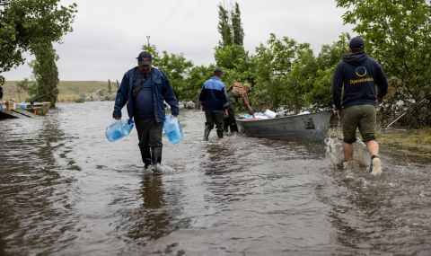Украйна: Водата от „Каховка“ стигна до България. Заедно с трупове - 1