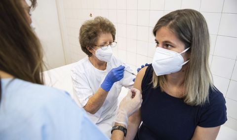 Фон дер Лайен: 100 милиона граждани на ЕС вече са напълно ваксинирани срещу CОVID-19 - 1