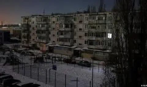 ВСУ атакуваха Белгород и нефтобаза в Краснодарския край, дрон удари жилищен блок във Волгоград - 1