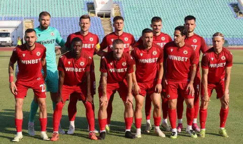 ЦСКА бие шута на нови трима - 1