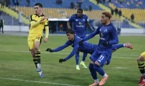 Левски без проблеми за успех над Ботев (Пд) - 1