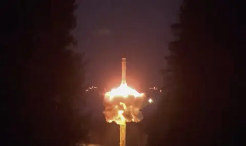 Russia Tests Its Nuclear Readiness With New Yars Ballistic Missile Tests  - 1