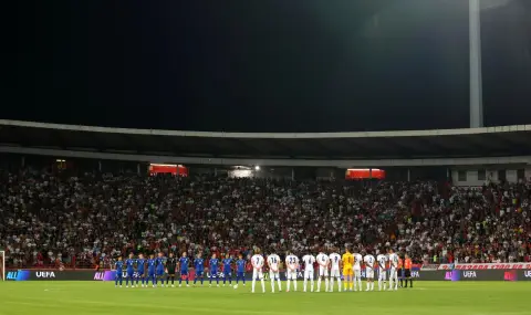 Масов бой на мача Сърбия – Англия заради обиди към Александър Вучич (ВИДЕО) - 1