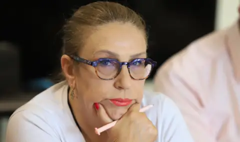 Татяна Буруджиева: По принцип вотът на недоверие не сваля правителства, вотът на доверие ги сваля - 1