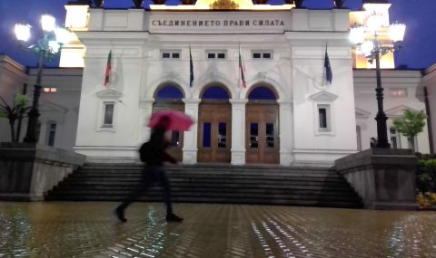 Четири квартала в София са засегнати от снощните дъждове - 1