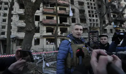 Кличко атакува Зеленски, превръщал Украйна в авторитарна държава - 1
