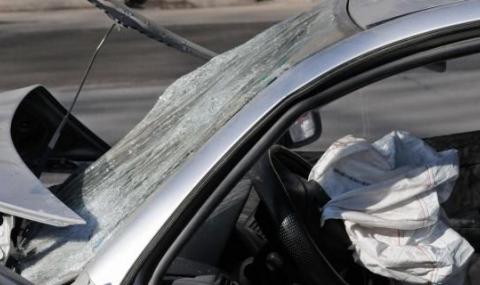 Мъж загина в тежка катастрофа на "Тракия" - 1