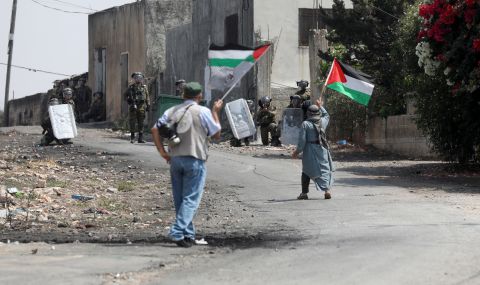 Израелски войски са убили палестинец на Западния бряг  - 1