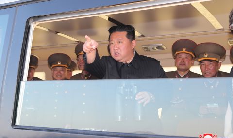 Северна Корея прати армията си срещу вируса - 1