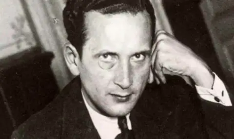 Как един руски мошеник стана крал на Андора - 1