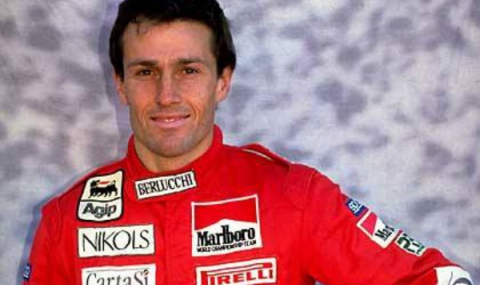 Бившият пилот от Формула 1 Андреа де Чезарис почина след катастрофа с мотор - 1