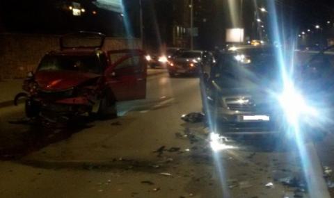 Шофьор загина при жестока катастрофа във Варна - 1