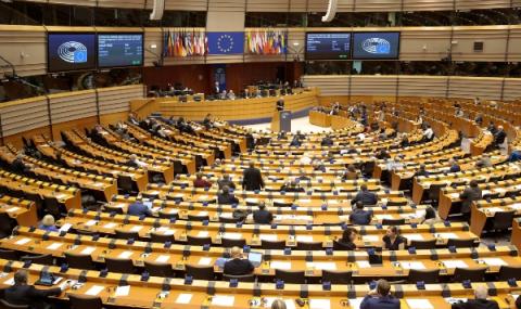 Европейският парламент очаква завръщане - 1