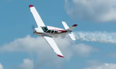 Влогър разби самолета си нарочно заради гледания в YouTube (ВИДЕО) - 1