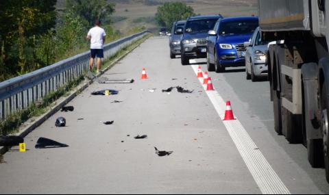 Тежка пътна злополука край Дупница отне живота на мъж - 1