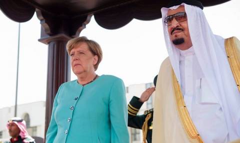 Меркел развя коси в Саудитска Арабия (СНИМКИ) - 1