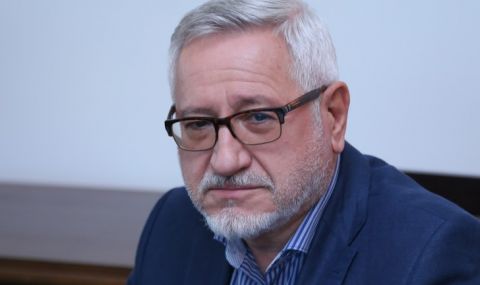 Проф. Ангел Димитров: Недопустимо е България да позволи натиск върху себе си по темата за РСМ - 1