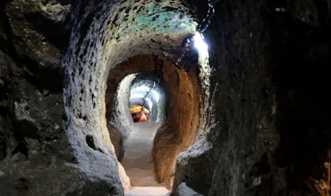 Тайните на едно от скритите чудеса на Турция - подземният град Деринкую - 1