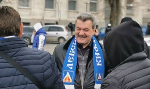 Тодор Батков ще купува нов пакет с акции на Левски - 1