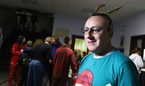 Директор на училище нарече частните уроци след 7-ми клас  "странна традиция в нашата страна" - 1