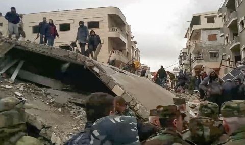 В Сирия: Най-малко 1602 са жертвите на катастрофалните земетресения - 1
