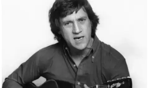 Висока начална цена провали продажбата на посмъртната маска на Висоцки - 1