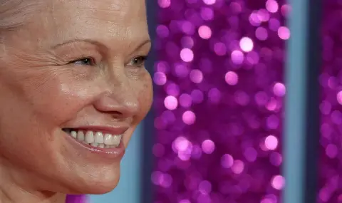 "Луда с котки" - Памела Андерсън отнесе подигравки заради външния си вид (ВИДЕО) - 1