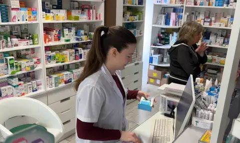 Забавени плащания от НЗОК водят до липса на скъпоструващи лекарства в аптеките - 1