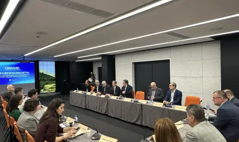 Асен Василев: Ако не решим истинските проблеми, никога няма да имаме нормална система на здравеопазване - 1