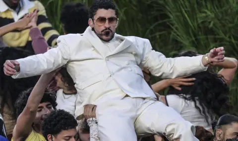 Bad Bunny заличи профила си в Instagram след шоуто на Super Bowl - 1