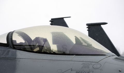 Още една държава обеща изтребители F-16 на Украйна - 1