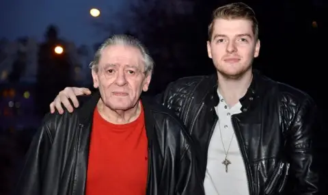 Синът на Михаил Белчев отбелязва първи рожден ден без татко си - 1