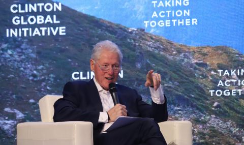 Бил Клинтън в София: Горд, че съм първият американски президент, дошъл тук - 1