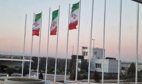 Иран обвини Израел за атаката с дрон срещу военен завод в Исфахан и се зарече да отмъсти - 1