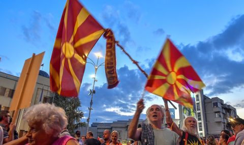 "Северна Македония е старица на 76 години" - 1