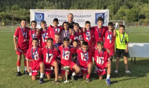 Таланти на ЦСКА разбиха Левски с 5:0 и ликуваха с трофей - 1