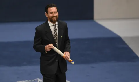 Lionel Messi Receives Princess of Asturias Award - 1
