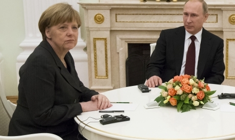 Меркел зове Путин за Украйна - 1