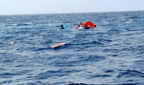 За денонощие: В Италия спасиха над 1300 мигранти в Средиземно море - 1