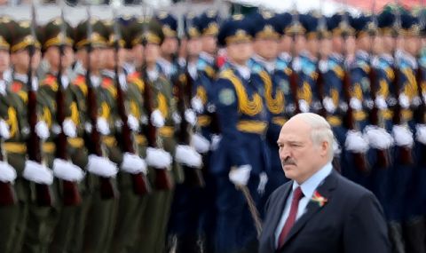 Путин се зарече да подкрепи Лукашенко срещу чужда намеса - 1