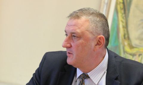Мутафчиев: Едва ли ще се събере стабилно мнозинство, да вървим към избори - 1